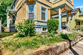 1925 SE Alder Street Apartments