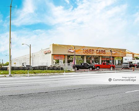 Photo of commercial space at 2272 East Jefferson Avenue in Detroit