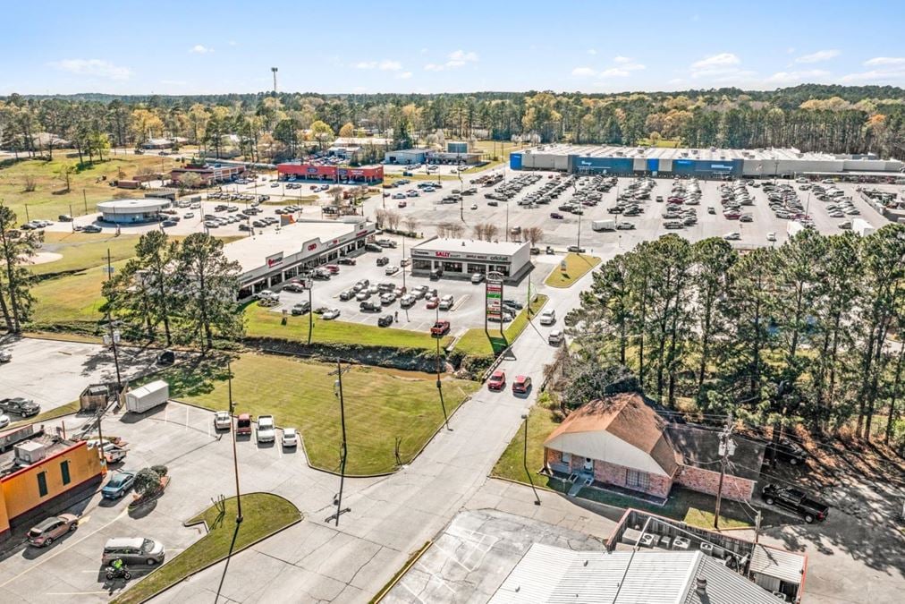 Leesville Plaza