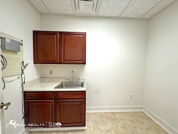 Marietta Office Suites | Five Full-Service Office Suites | ±650 SF to ±1,750 SF