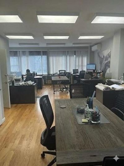377 Bloomfield Ave