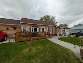 327 2nd Ave W