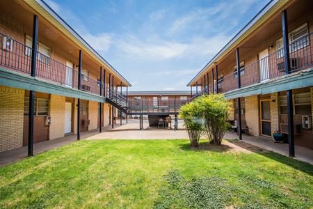 Photo of commercial space at 7410 Quaker Ave in Lubbock