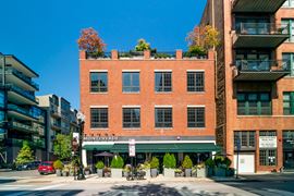 1020 W Madison