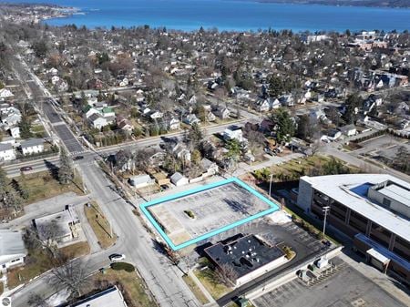 Photo of commercial space at S Madison St in Traverse City