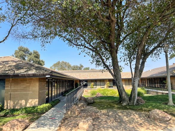 Orange Grove Plaza