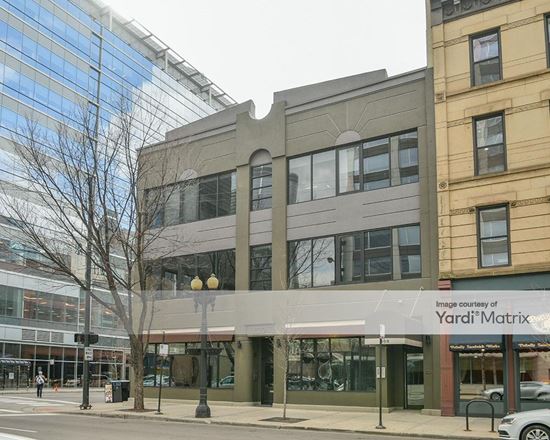 110-114 West Illinois Street & 500-508 North Clark Street