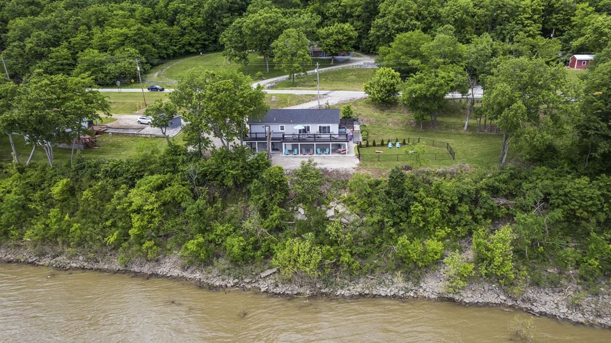 11248 E State Rd 156