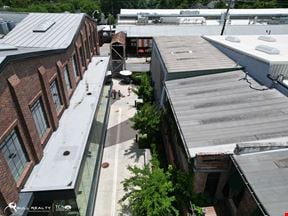 Beltline Adaptive Reuse Opportunity | Direct Eastside Beltline Frontage | ±5,370 SF | Restaurant, Bar & Entertainment Potential