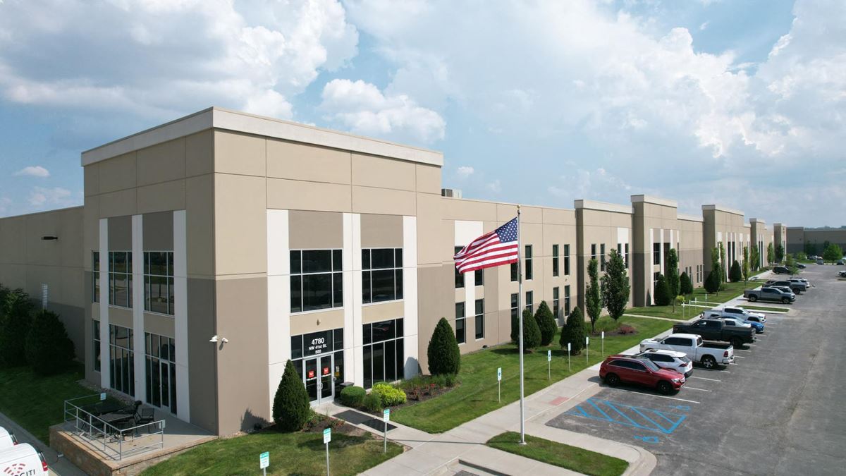 Liberty Commerce Center Blg 4