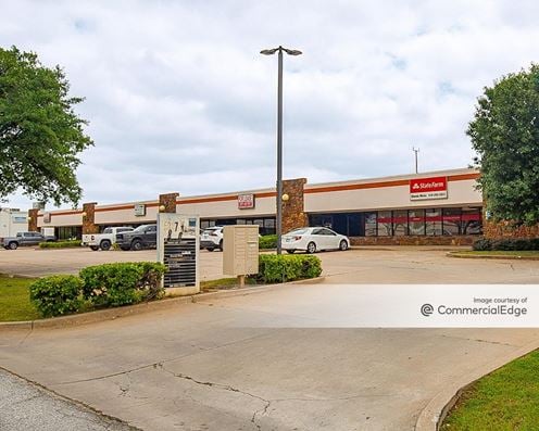 5800 Center