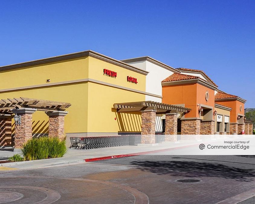 Moreno Marketplace 14395 Moreno Beach Drive Retail Building