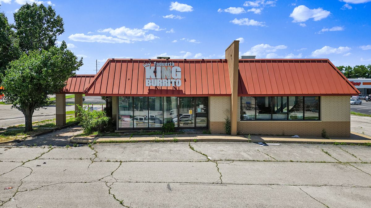 Freestanding Drive-Thru Restaurant Building in Tulsa, OK