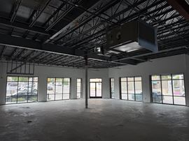 201 E 2nd St - Mixed Use