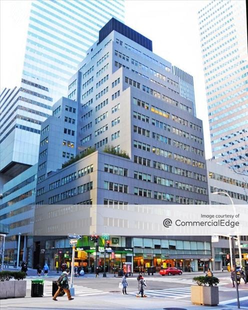 880 Third Avenue