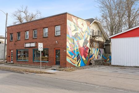 833 E University Ave - Des Moines