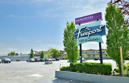 Photo of commercial space at 445 S Main St in Freeport