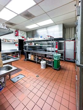 3303 San Pablo Ave, Oakland, CA 94608