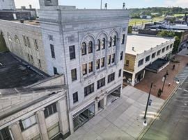 573 Broadway