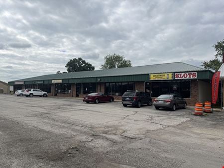 Photo of commercial space at 1113 Garfield Avenue in Bartonville