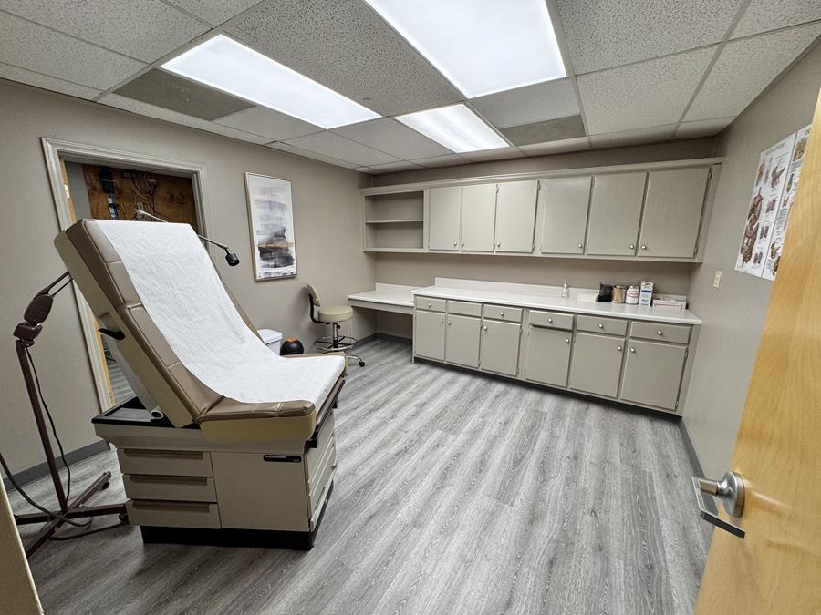 MEDICAL SUITE FOR LEASE