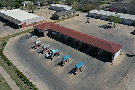 Photo of commercial space at 3835 W. Central Ave. in Wichita