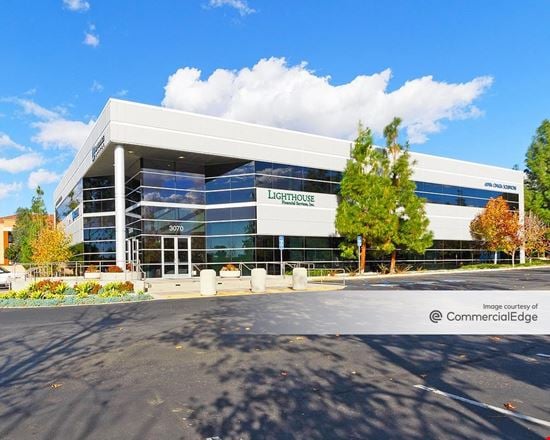 Brea Corporate Park - 3030 & 3070 Saturn Street
