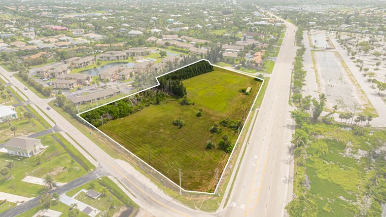 4.3± AC Commercial Development Site on McGregor Blvd | Fort Myers, FL