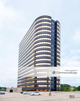 Southfield Town Center - 4000