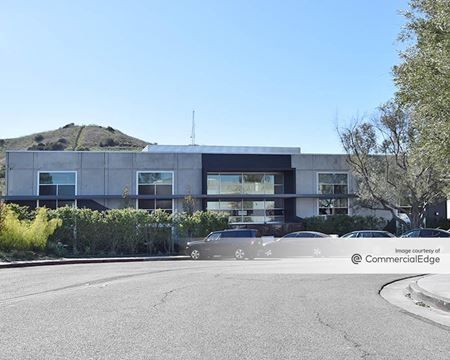 Commercial space for Rent at 8600 Hayden Place in Culver City