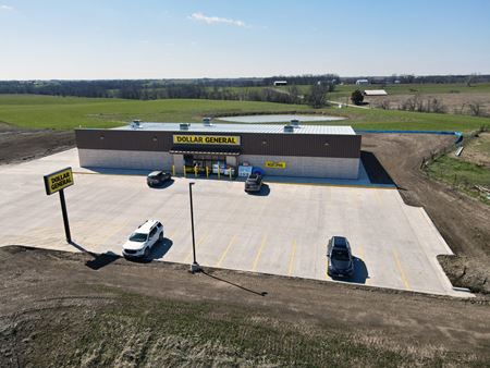 Retail space for Sale at Highway 2 in Milton