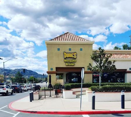 End Cap Restaurant For Lease - Temecula