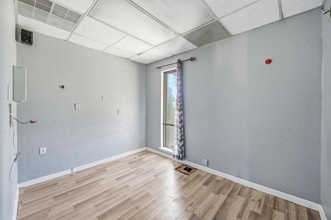 216 Dalton Dr