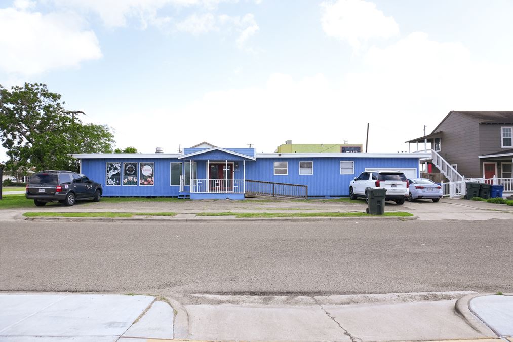517, 519 & 525 Everhart Rd., and 4212 Avalon