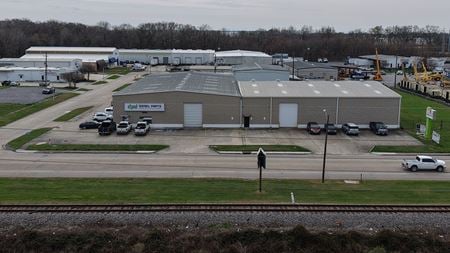 Industrial space for Rent at 8784 S Choctaw Dr in Baton Rouge