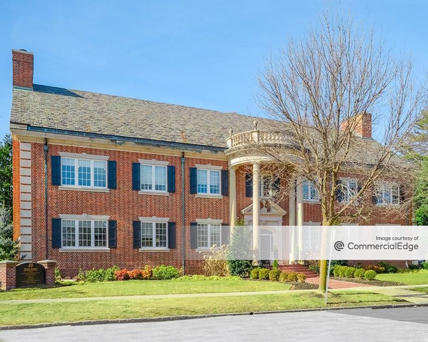 40 Morris Avenue, Bryn Mawr, PA 19010