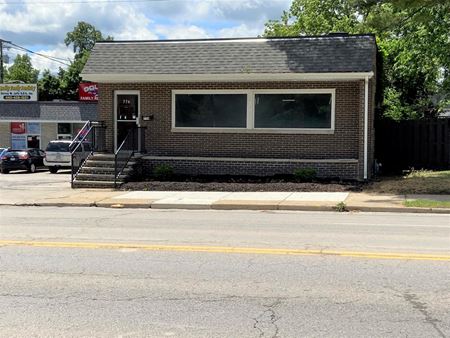 776 Broadway Ave - Bedford