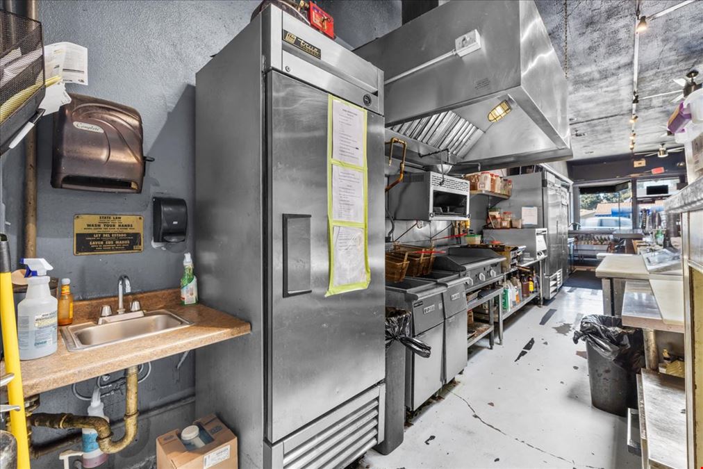 Roundin' 3rd + Selva - Two Highly Regarding Long Beach Restaurant