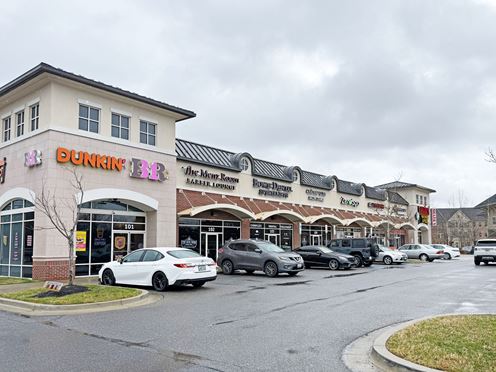 Hall Station Village Center