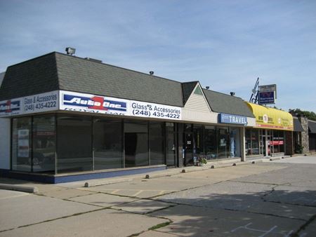 Retail space for Rent at 2424 W. 14 Mile in Royal Oak