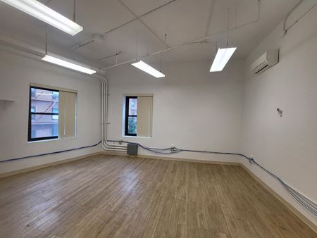 Commercial space for Rent at 151 E Tremont Ave in Bronx
