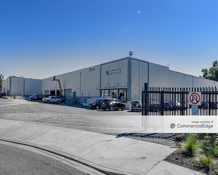 Prologis Mid Counties Distribution Center 8190 Byron Road 8190