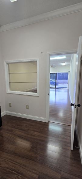 Retail-Office For Lease on SR 52
