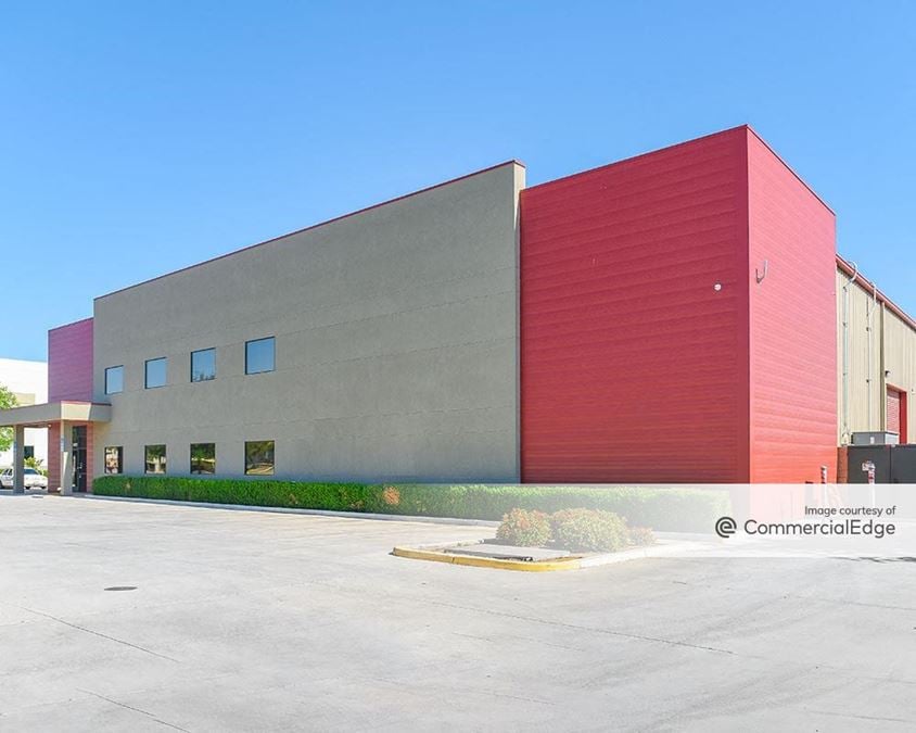 34935 Flyover Court Bakersfield CA Industrial Building