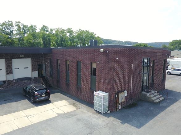 7651 Derry Street
