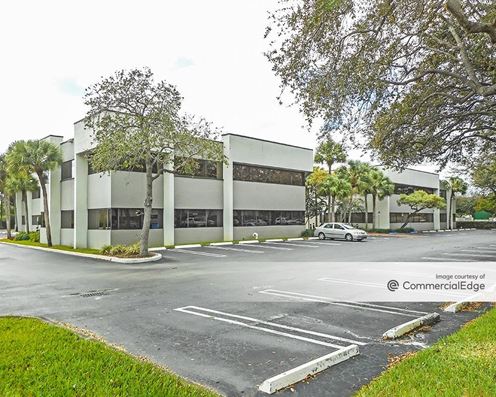 Fairway Corporate Center III - 14645 NW 77th Avenue