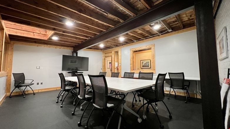 Thrive Coworking - West Lewis St