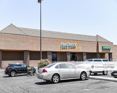 North Pointe Shopping Center
