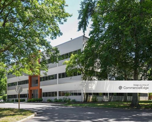 Princeton Forrestal Center - Hub 211