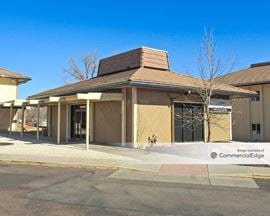 Lake Plaza Professional Center